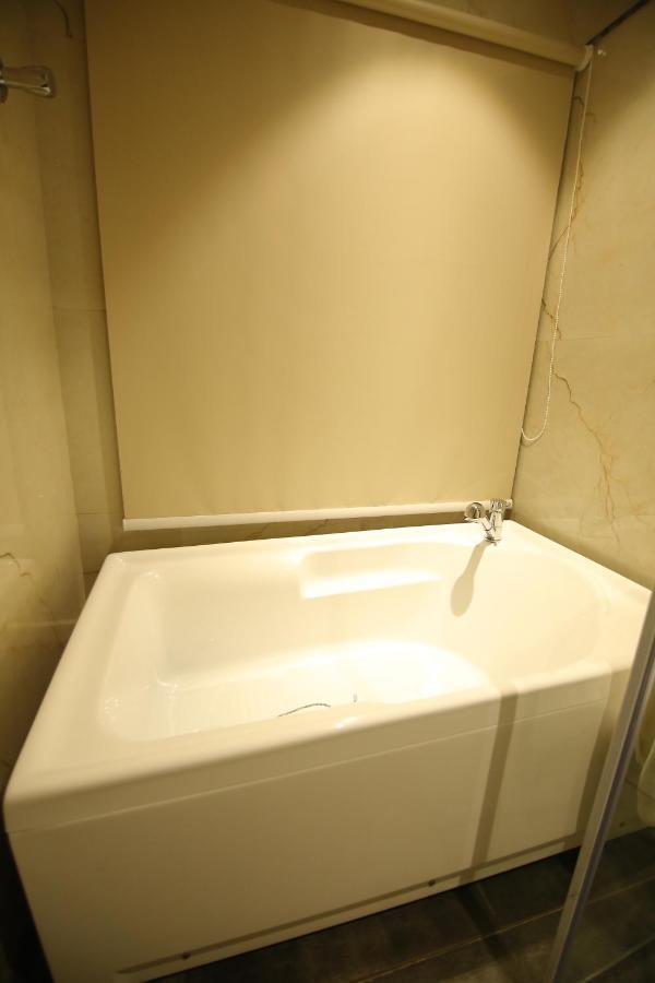 Sri Sri Sri Hotel Khammam Luaran gambar