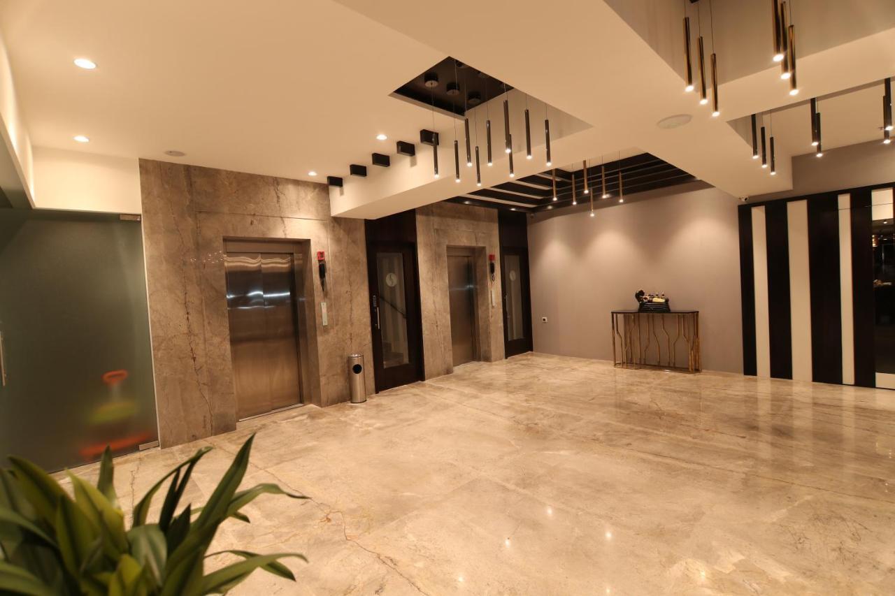 Sri Sri Sri Hotel Khammam Luaran gambar