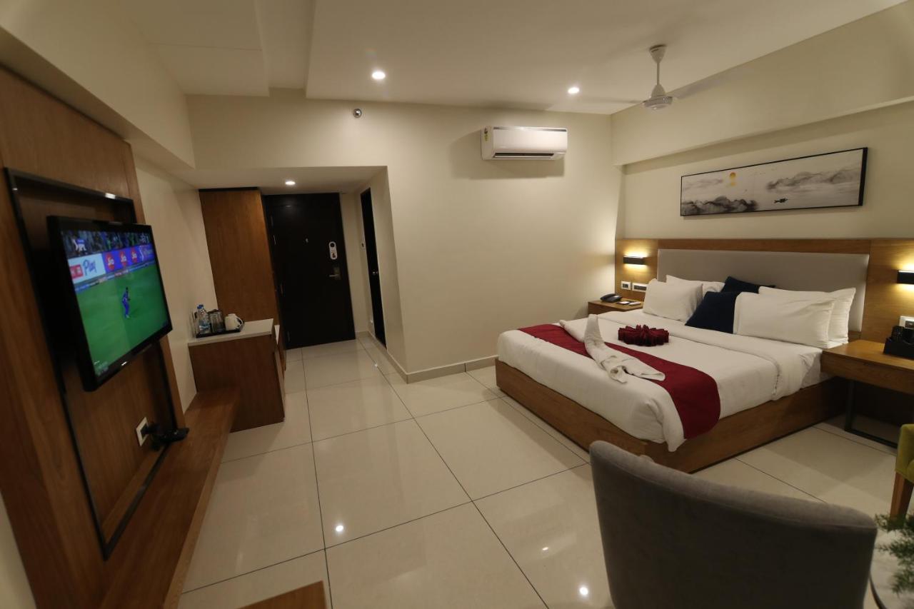 Sri Sri Sri Hotel Khammam Luaran gambar