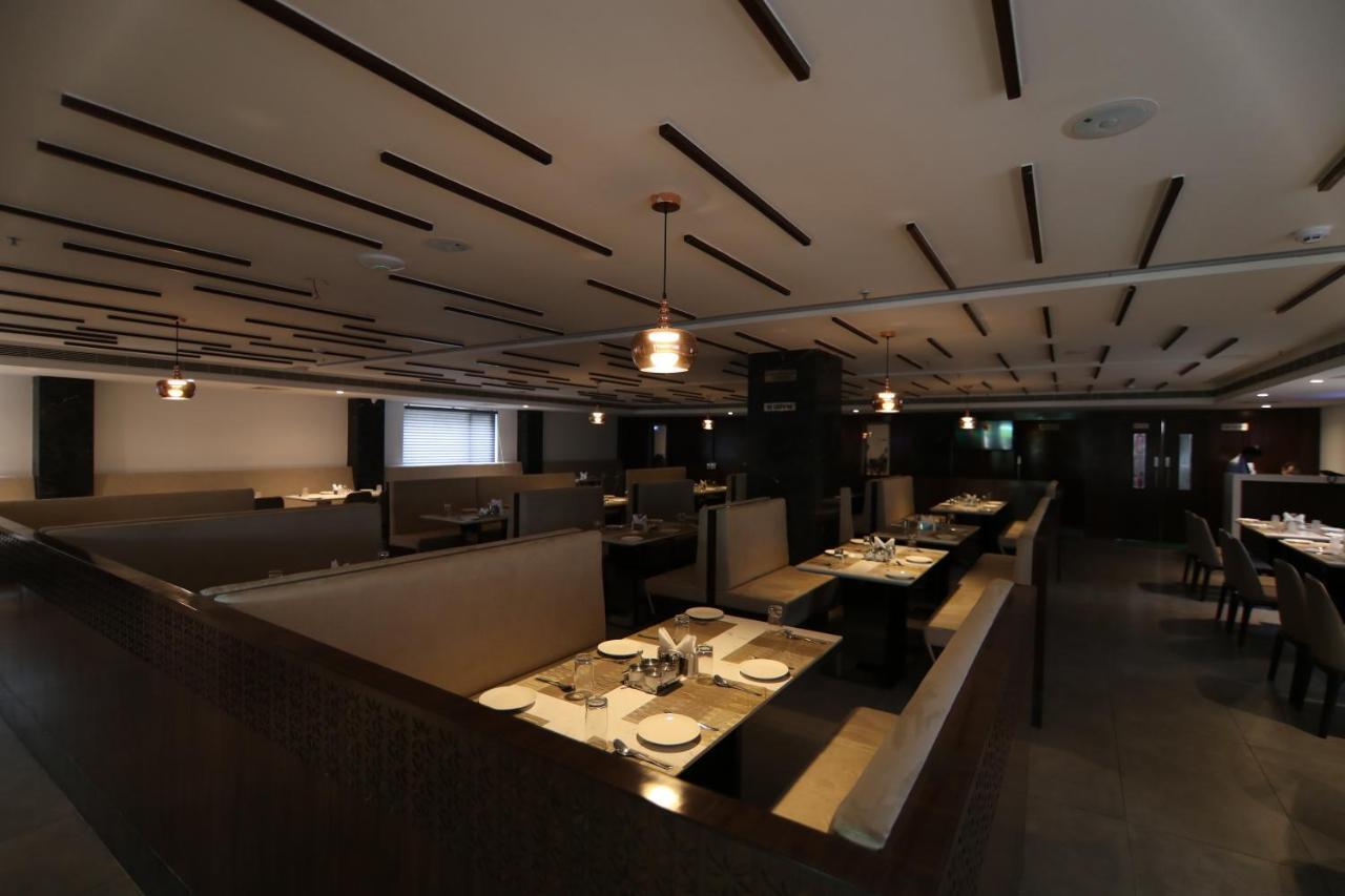 Sri Sri Sri Hotel Khammam Luaran gambar