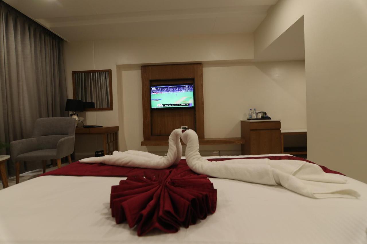 Sri Sri Sri Hotel Khammam Luaran gambar
